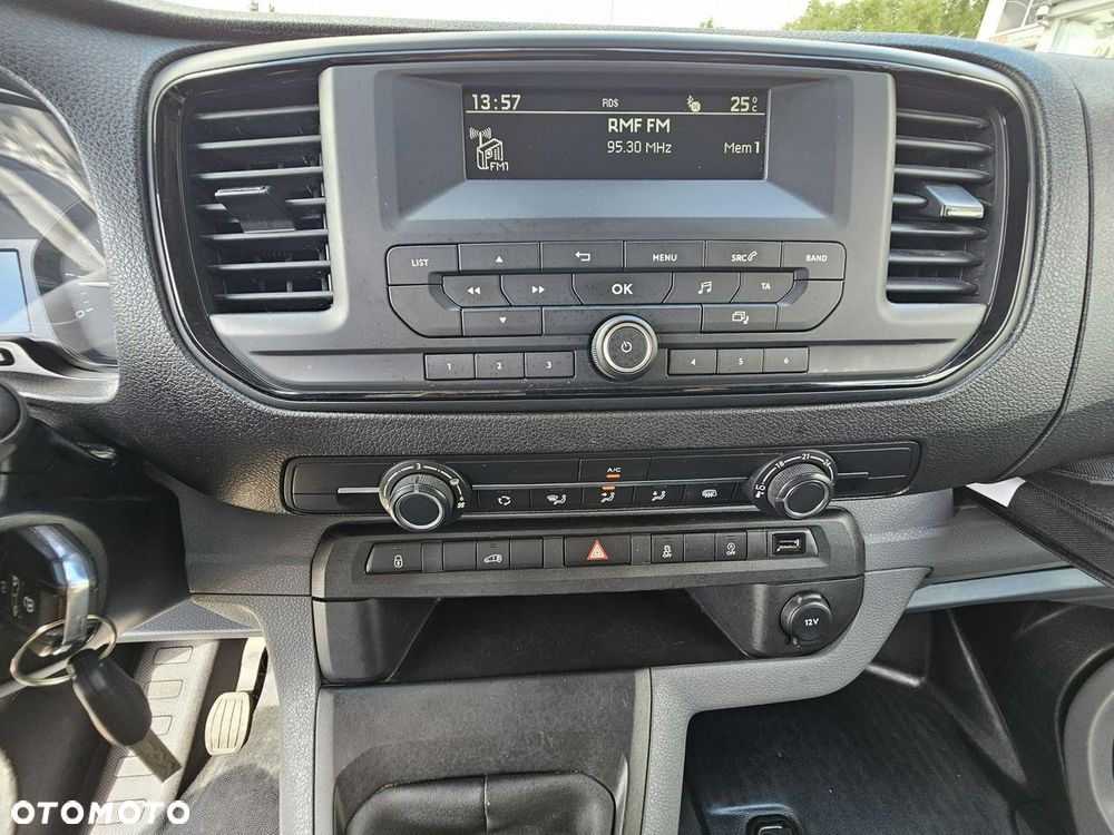 Opel Vivaro - 21