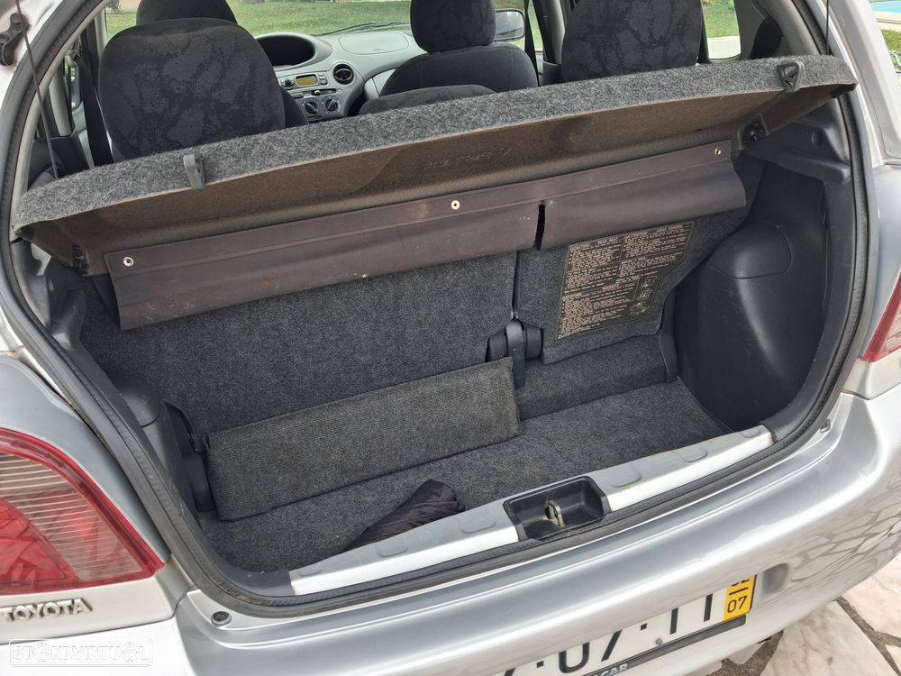 Toyota Yaris 1.4 D-4D Sol - 5