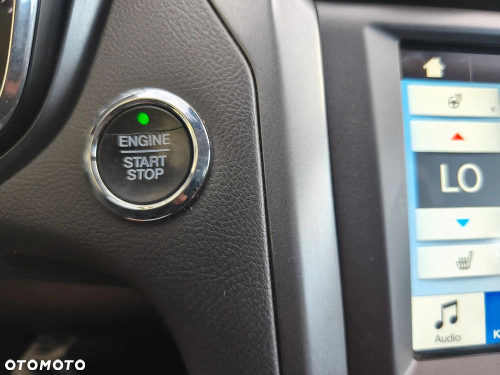 Ford Mondeo 2.0 TDCi Titanium PowerShift - 29