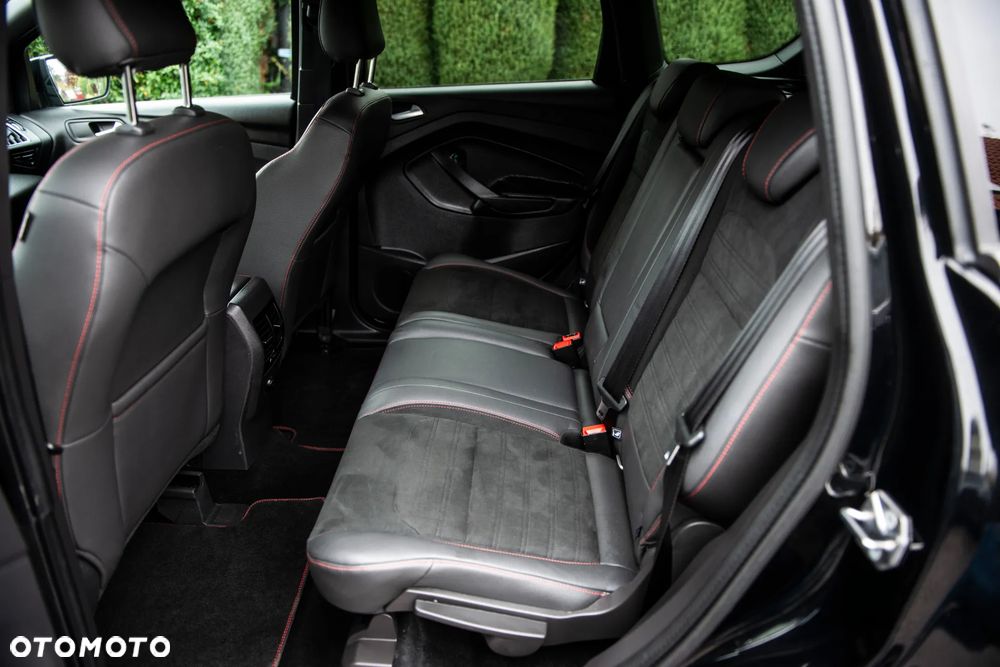 Ford Kuga 1.5 EcoBoost 2x4 ST-Line - 30
