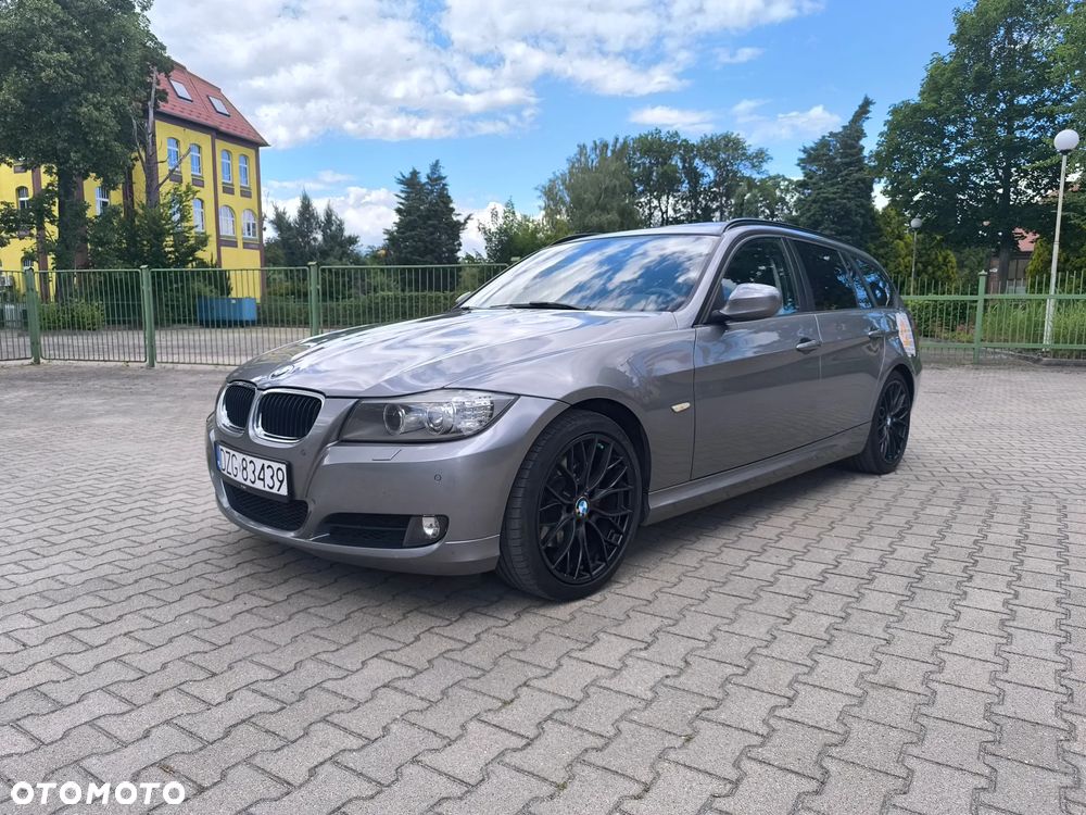 BMW Seria 3 320d DPF Edition Sport - 1