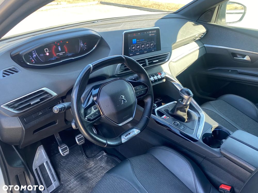 Peugeot 3008 1.5 BlueHDi GT S&S - 26