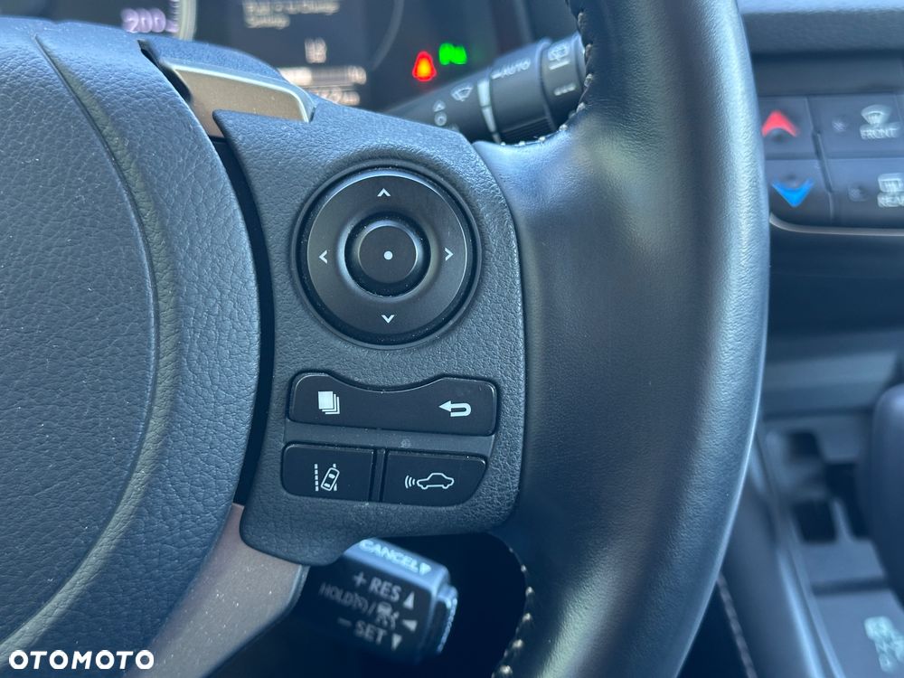 Lexus CT 200h Prestige - 33