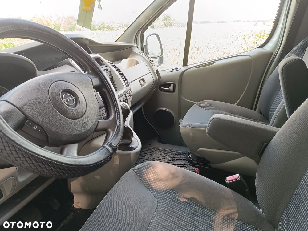 Opel Vivaro L2H1 2.9t - 14