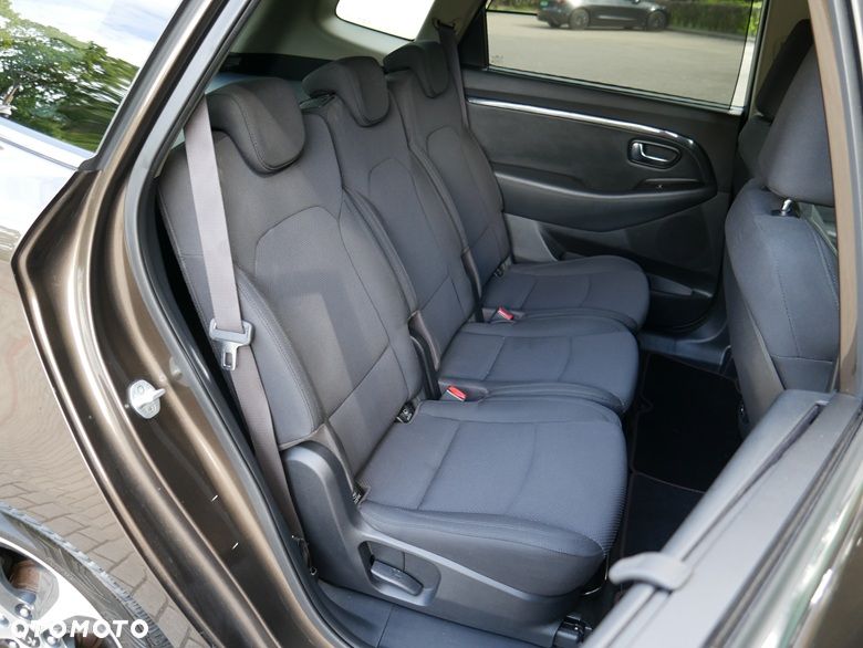 Kia Carens 1.7 CRDi 136 Dream Team Edition - 29