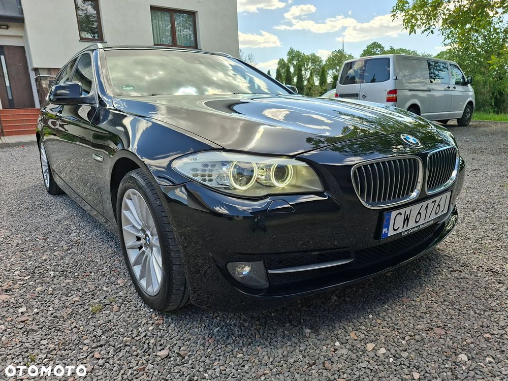 BMW Seria 5 528i - 4