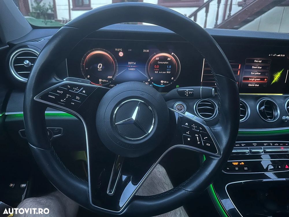 Mercedes-Benz E 300 4MATIC 9G-TRONIC Avantgarde - 6
