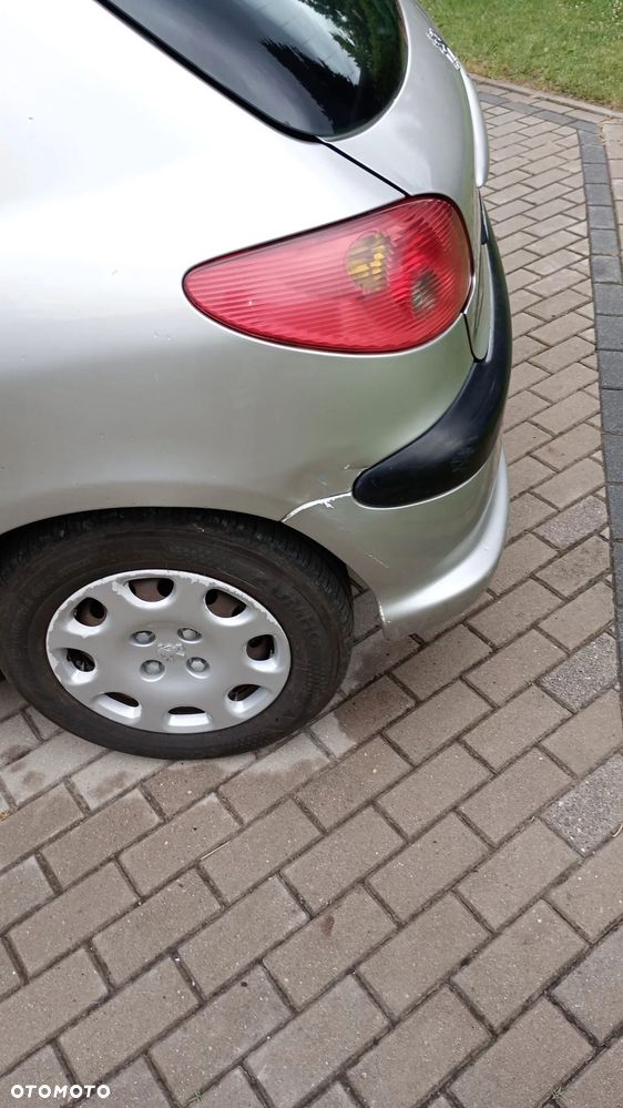 Peugeot 206 1.1 XR Presence - 24