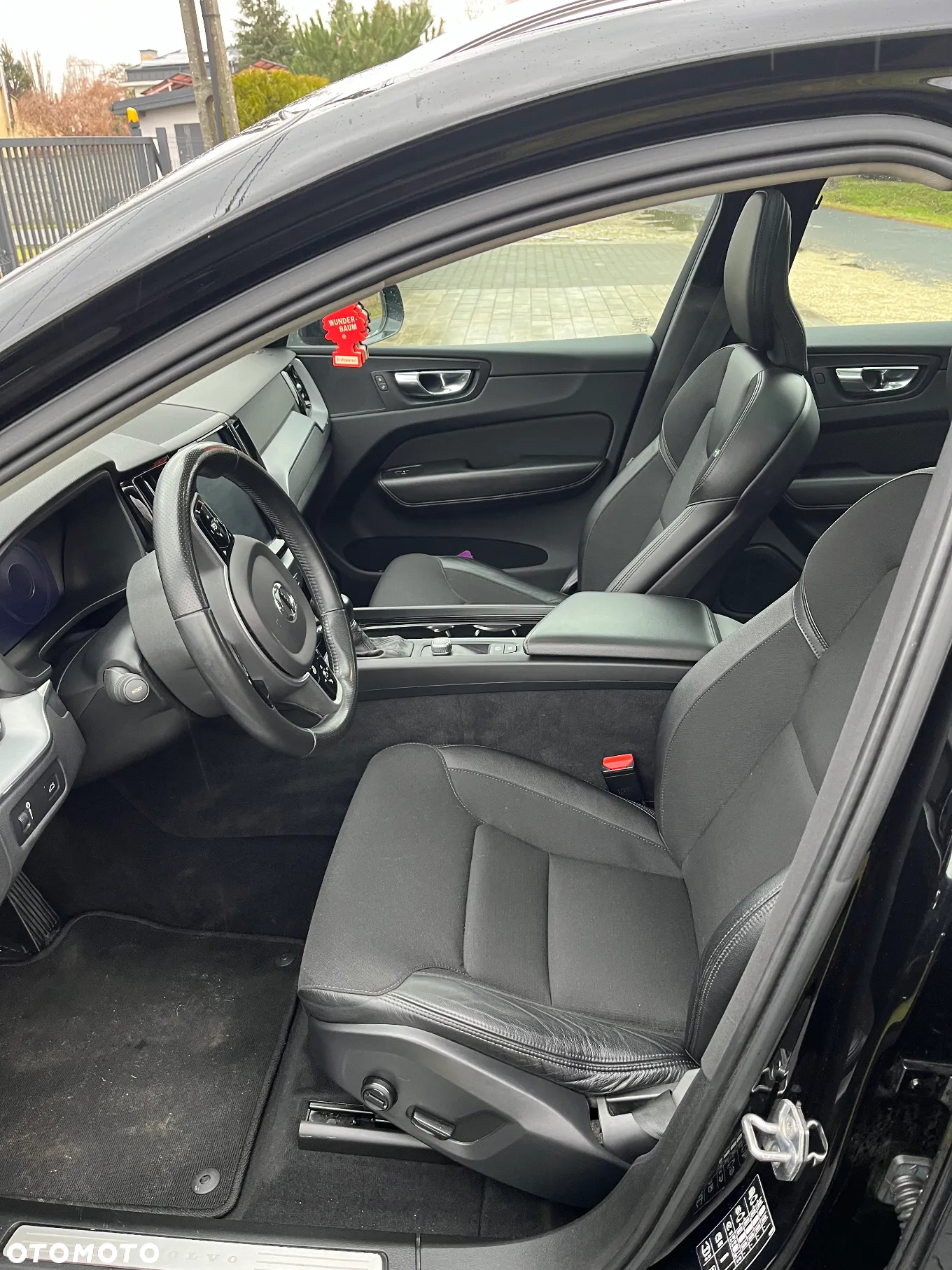 Volvo XC 60 D4 AWD Momentum - 8