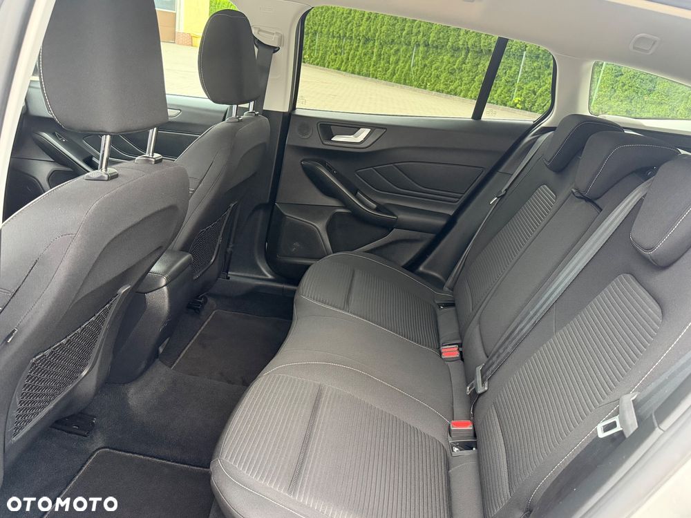 Ford Focus 2.0 EcoBlue Titanium Business - 21