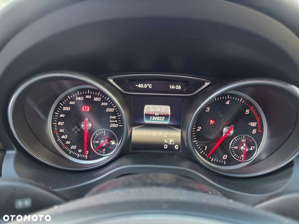 Mercedes-Benz Klasa A 220 d 4Matic 7G-DCT AMG Line - 17