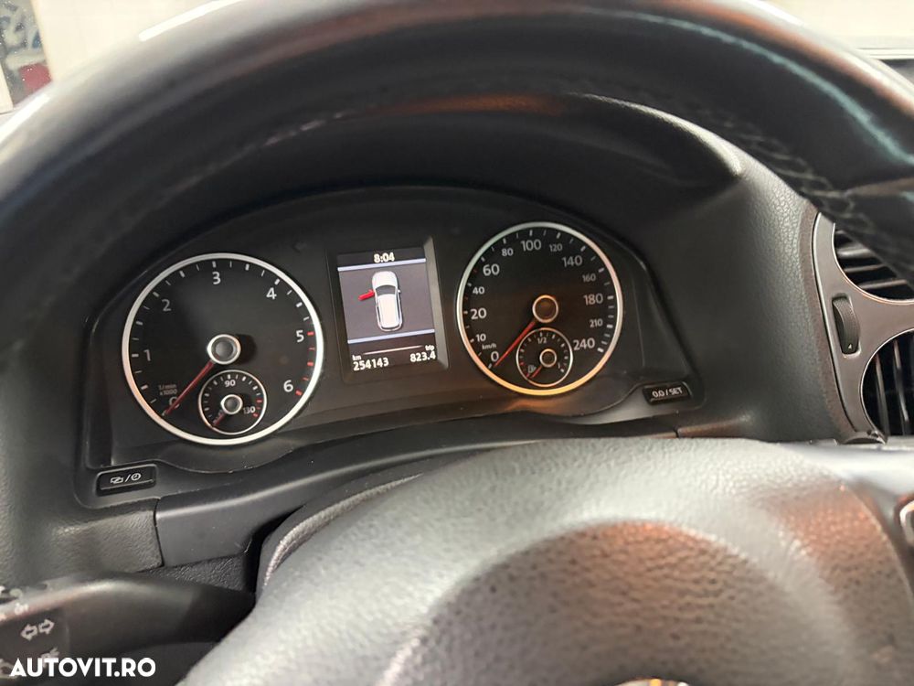 Volkswagen Tiguan 2.0 TDI DPF 4Motion Exclusive - 8