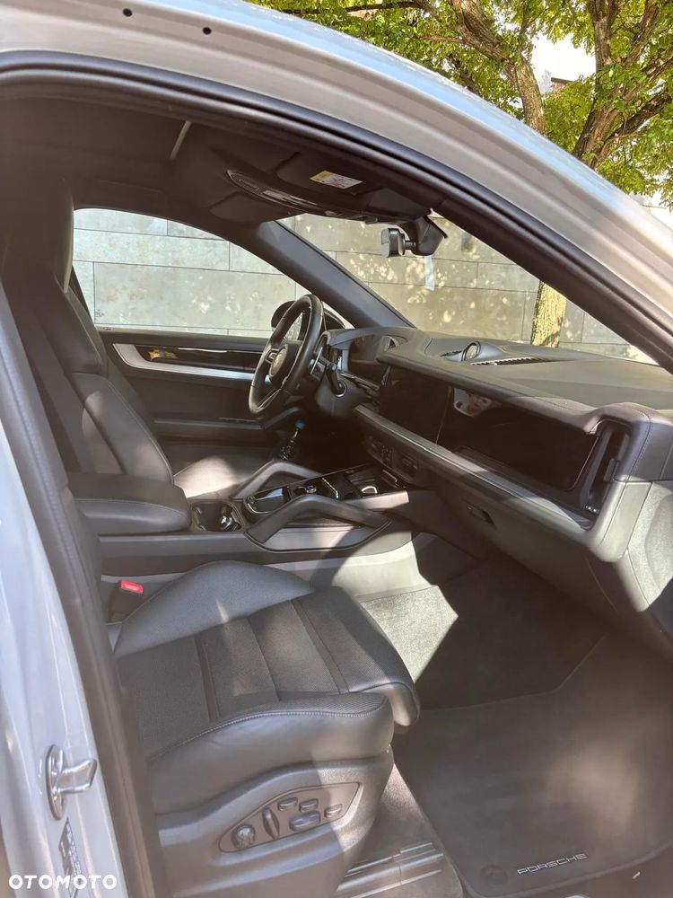 Porsche Cayenne Coupe S E-Hybrid PHEV - 11