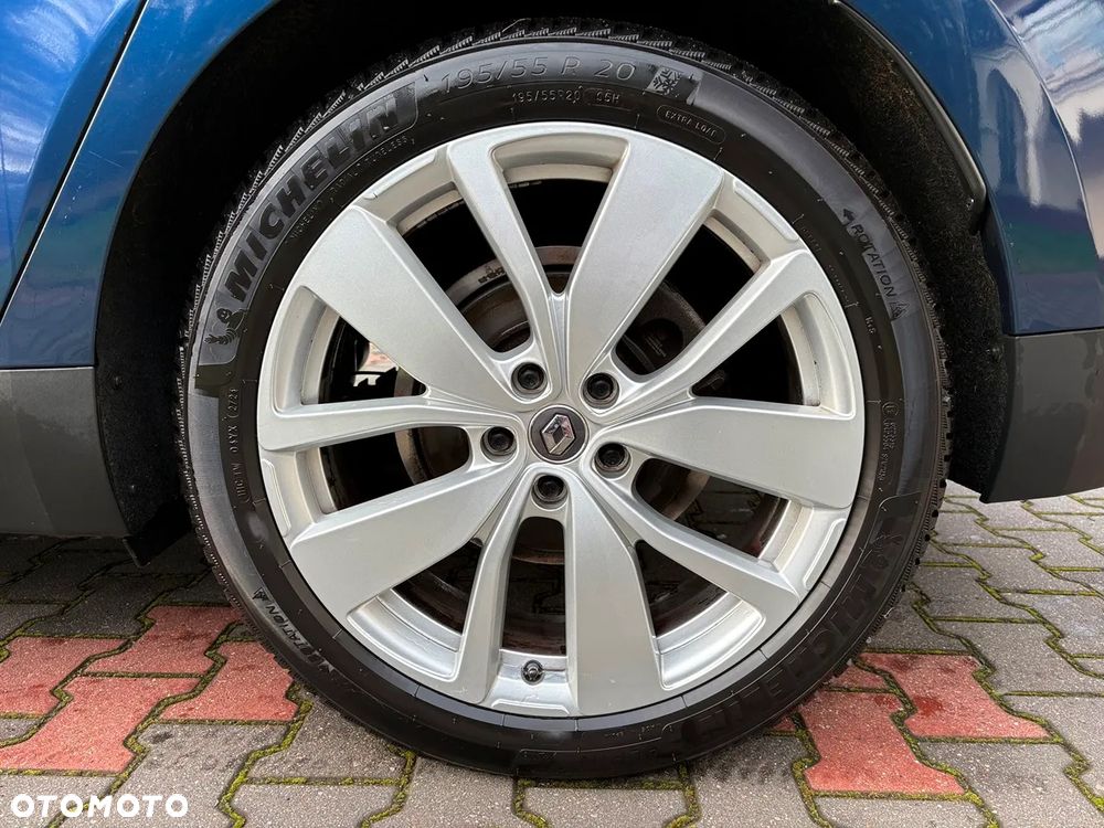 Renault Grand Scenic - 32