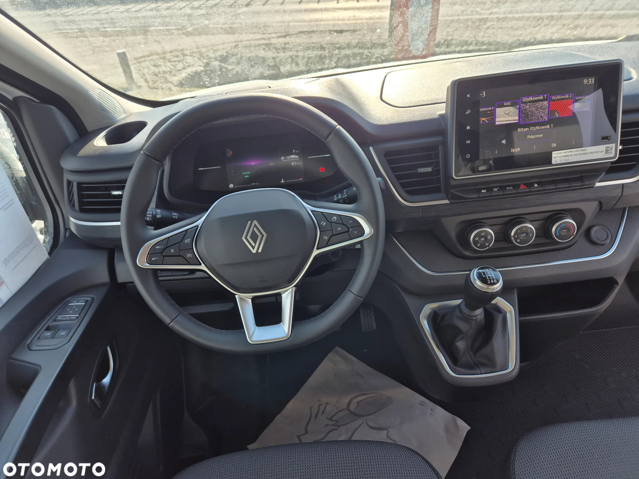 Renault Trafic - 12