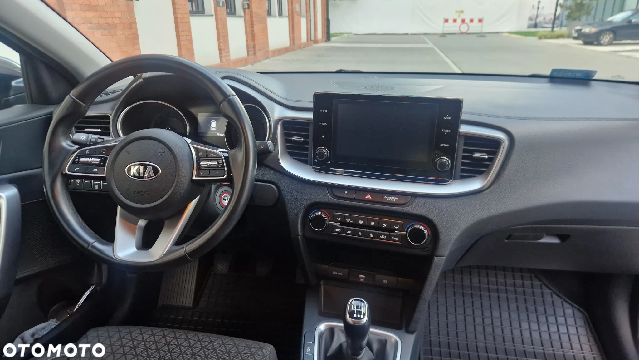 Kia Ceed 1.4 T-GDI L - 26