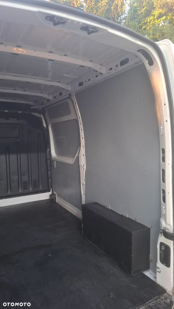 Opel Movano - 32
