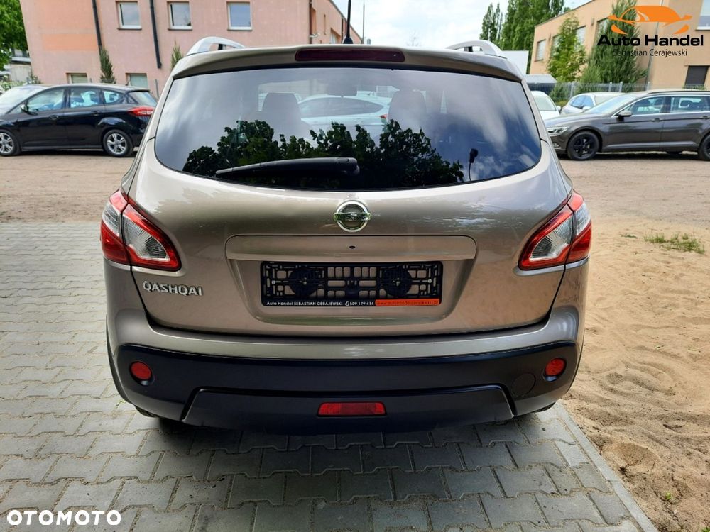 Nissan Qashqai 2.0 CVT tekna - 9