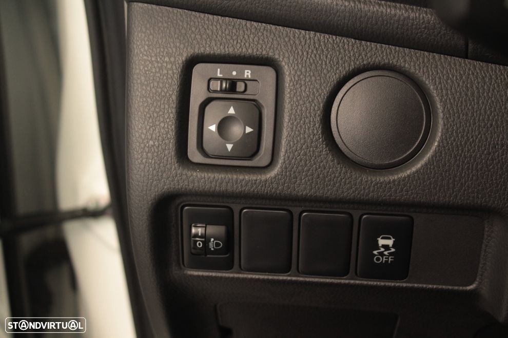 Mitsubishi L200 2.3 DI-D CD Invite 4WD - 21