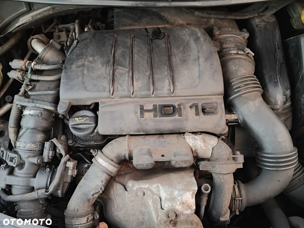 Peugeot 307 ver-1-6-hdi-sporty - 8