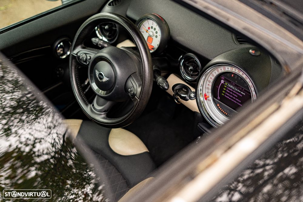 MINI 3 Portas Cooper D - 30