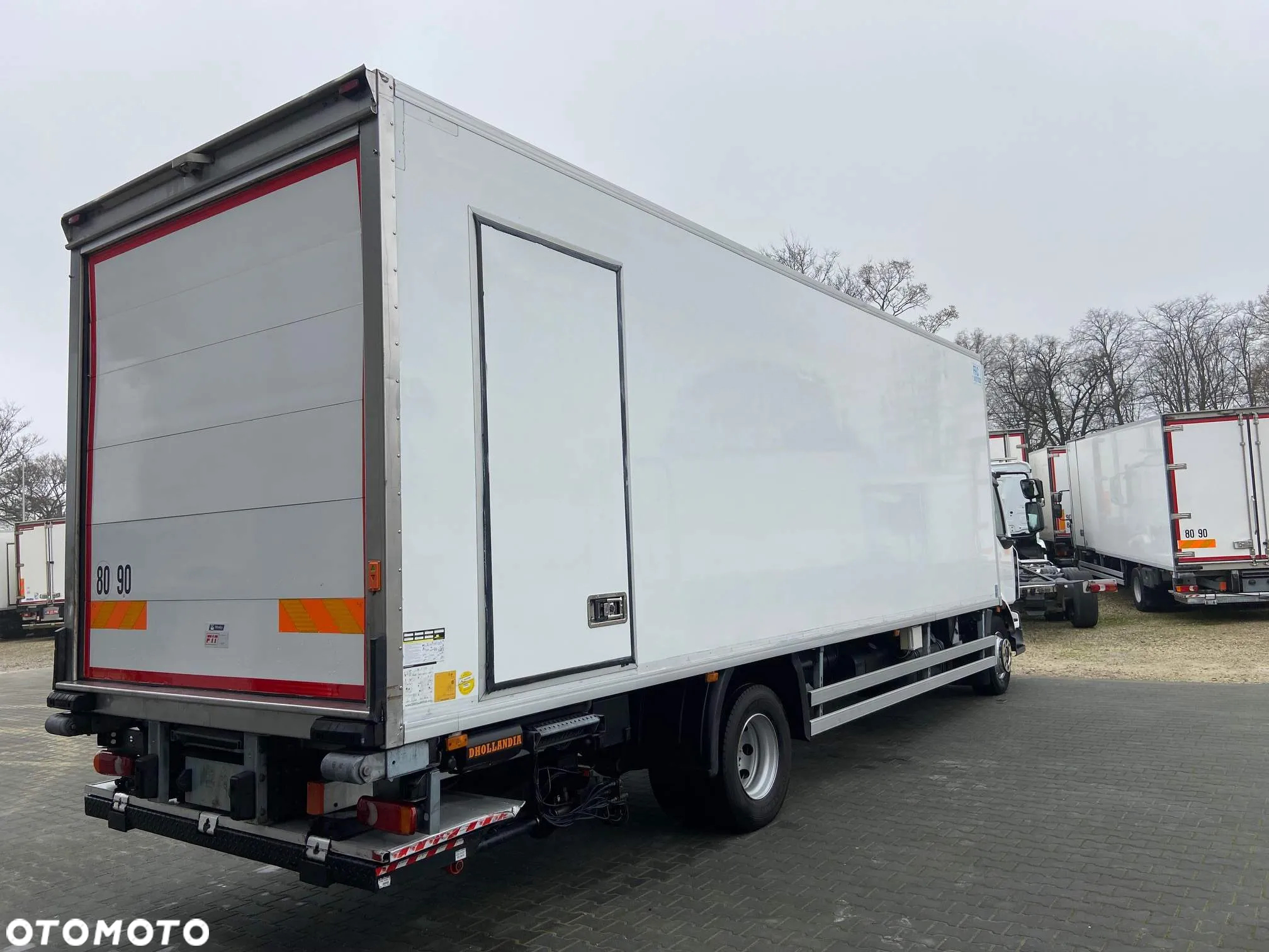 Renault MIDLUM 220 DXI 16 T  CARRIER SUPRA 850 - 3