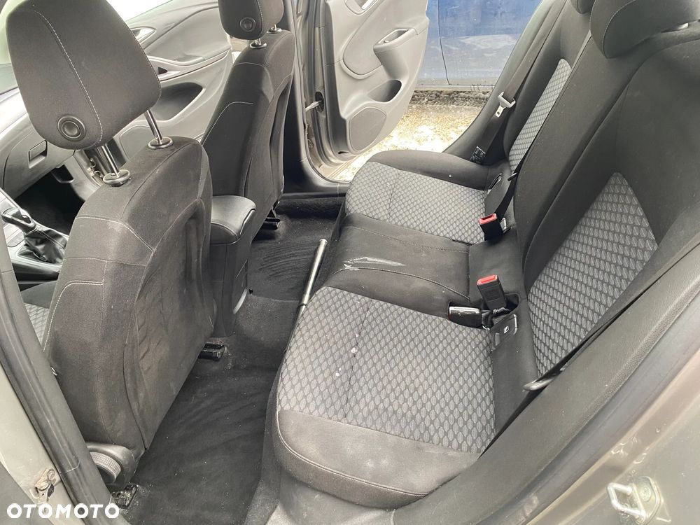 Opel Astra 1.4 T Dynamic - 9