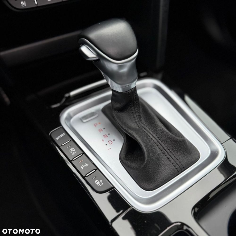 Kia XCeed - 28