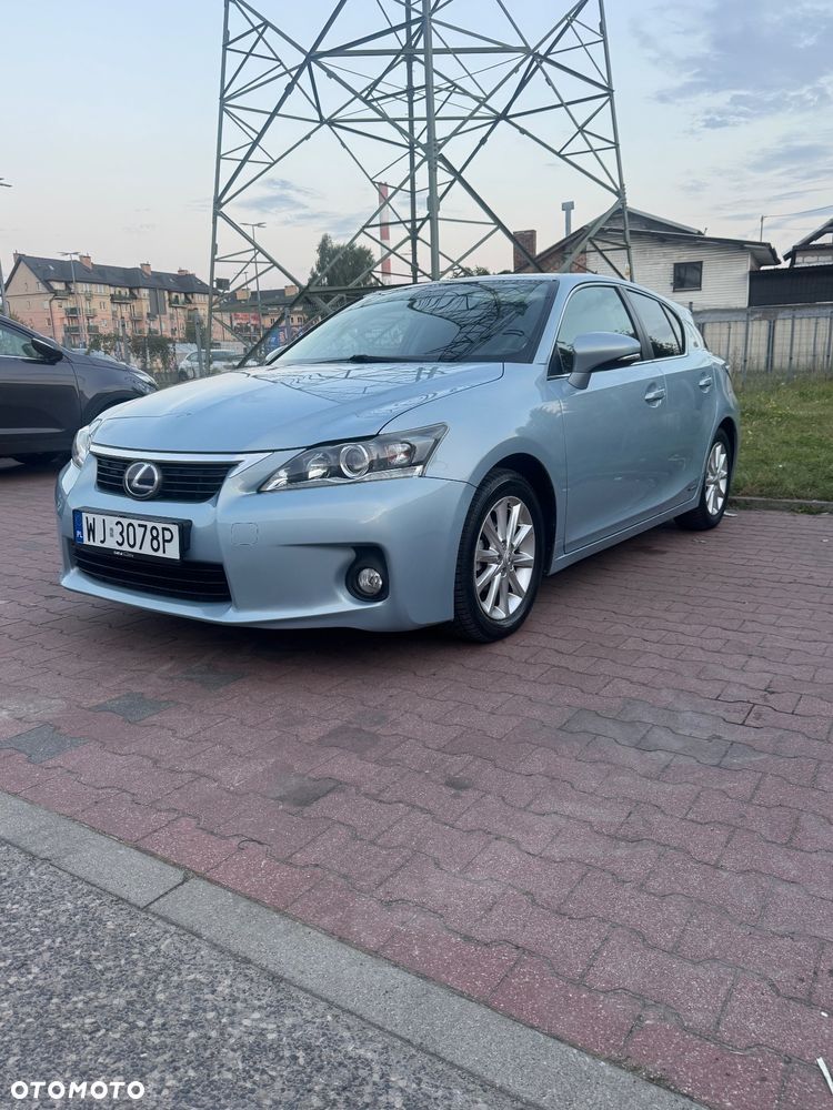 Lexus CT 200h - 1