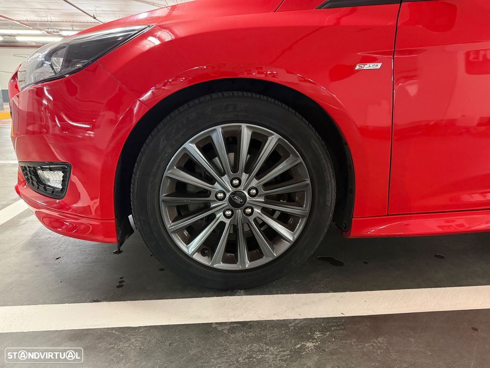 Ford Focus 1.0 EcoBoost ST-Line - 4