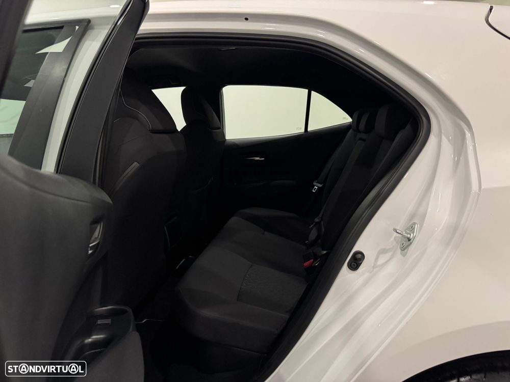 Toyota Corolla 1.8 Hybrid Comfort - 32