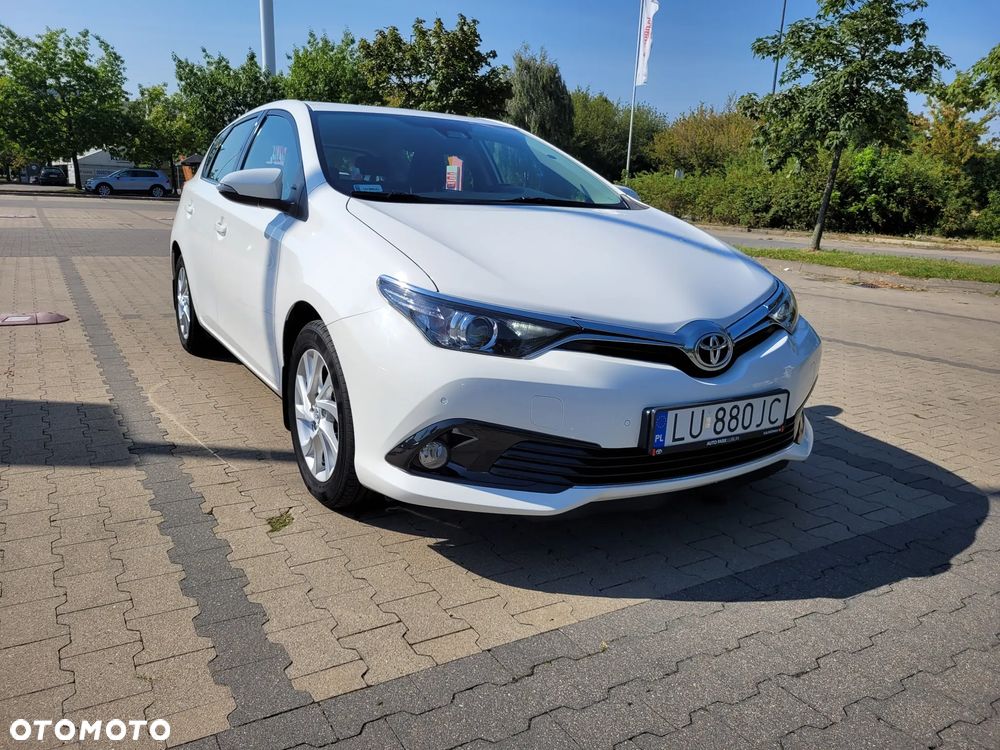 Toyota Auris 1.6 Premium - 15