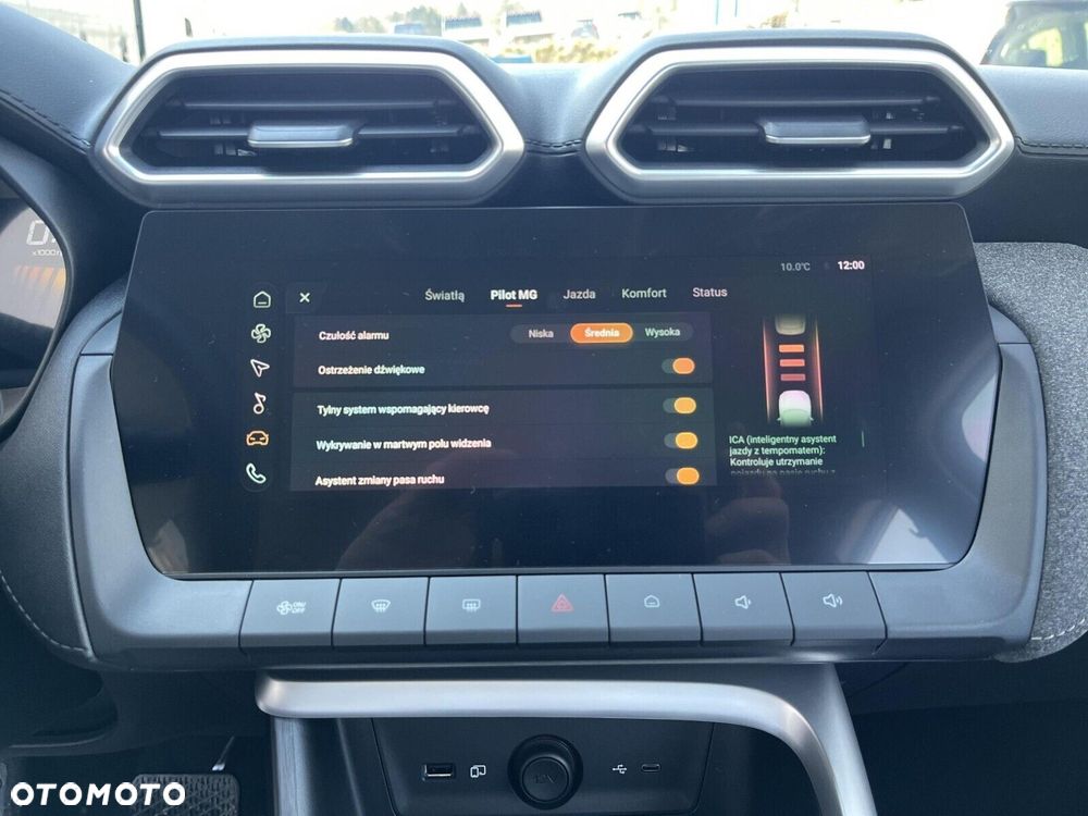 MG ZS Hybrid+ - 30