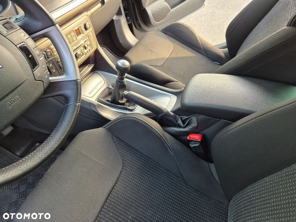 Citroën C5 2.0 HDi Dynamique Equilibre Navi - 17
