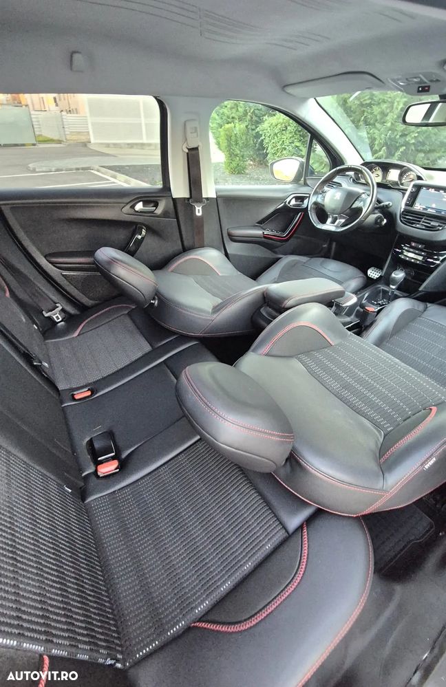 Peugeot 2008 PureTech 110 Stop&Start EAT6 GT-Line Edition - 15