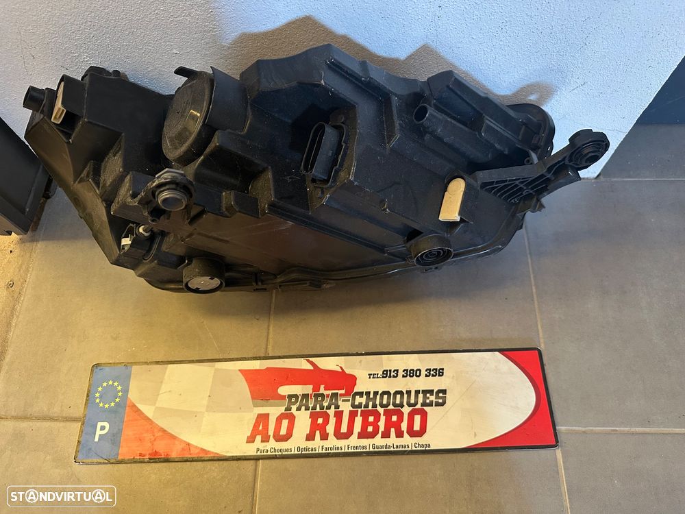 Farol esq Skoda Fábia 4 full led - 4
