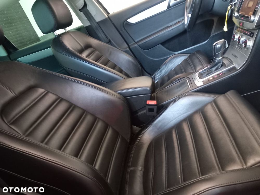 Volkswagen Passat Alltrack 2.0 TDI 4Motion DSG BlueMotion Tec - 6
