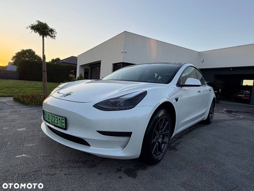 Tesla Model 3 RWD - 14