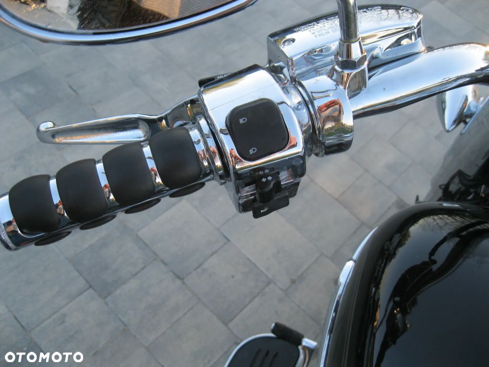 Yamaha XV - 11