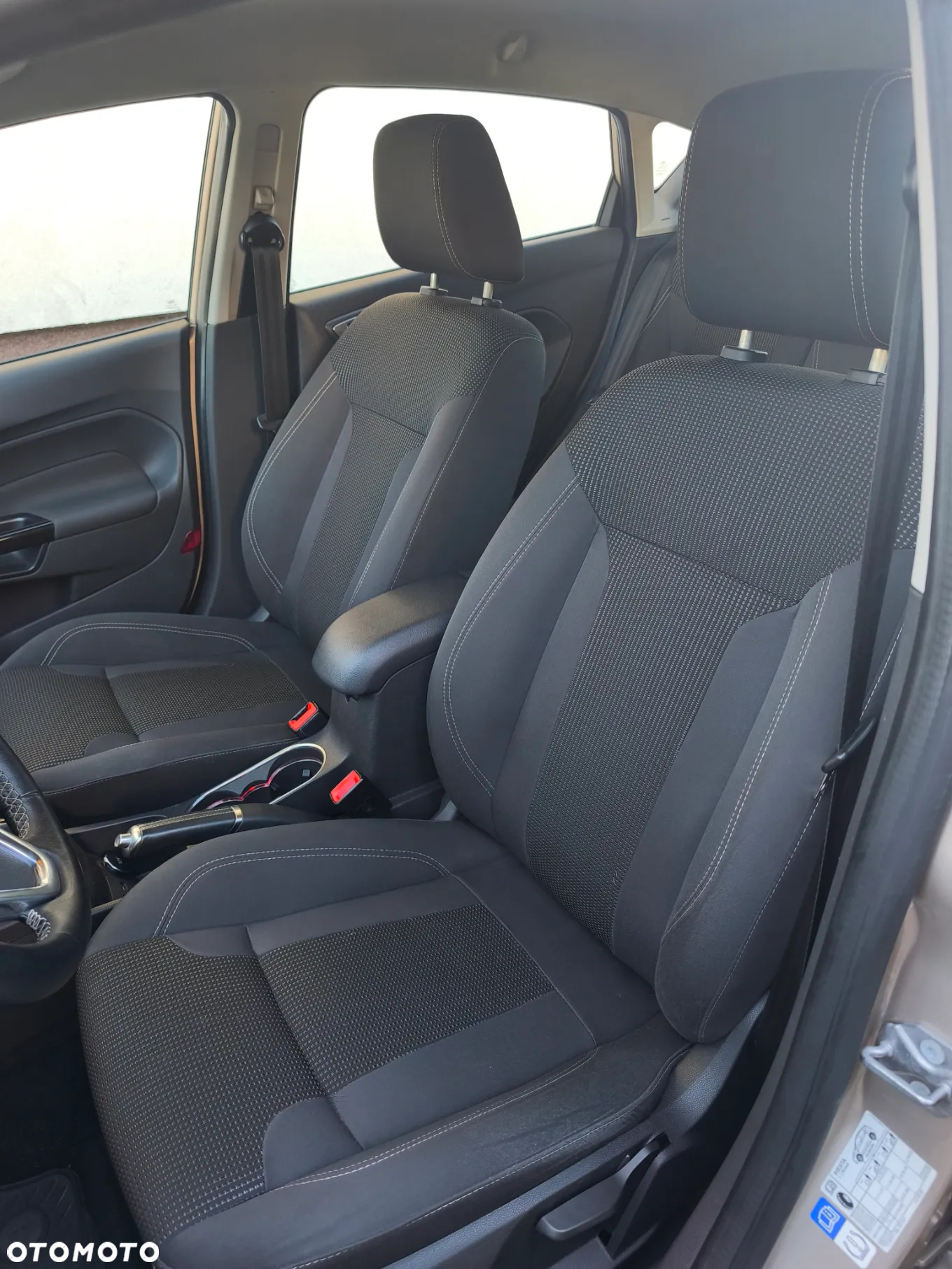 Ford Fiesta 1.0 EcoBoost Titanium - 39