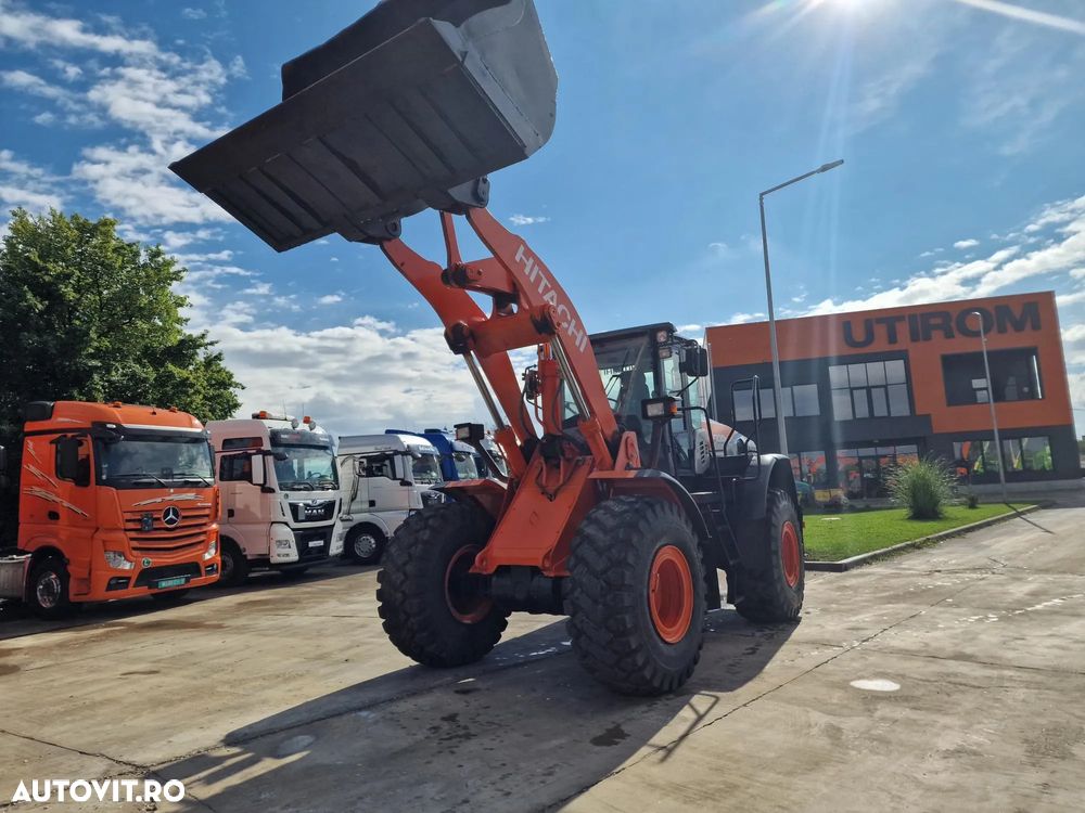 Hitachi ZW220-6, cupa 3,5mc, 2018, 10.546h, produs in JAPONIA, Anv 23,5R25 80% ok, Masa operationala 20 tone, camera luat vederi spate, consum mediu 10,5l/ora, Stare foarte buna, posibilitate leasing 3 ani, AC Climatronic, computer in PROMOTIE 53.900 EUR+Tva - 9