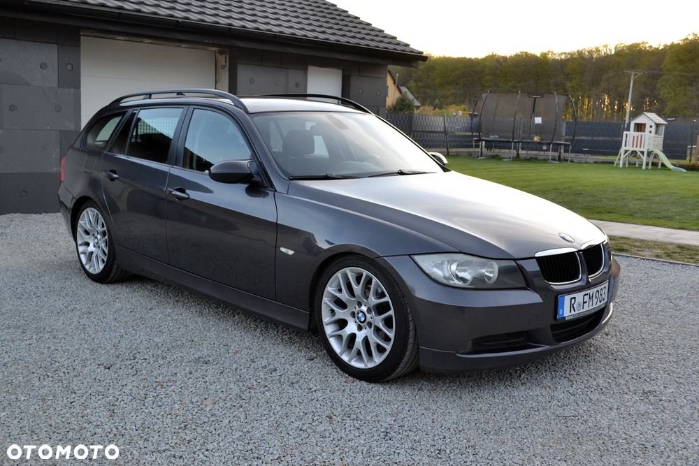 BMW Seria 3 320d DPF - 1