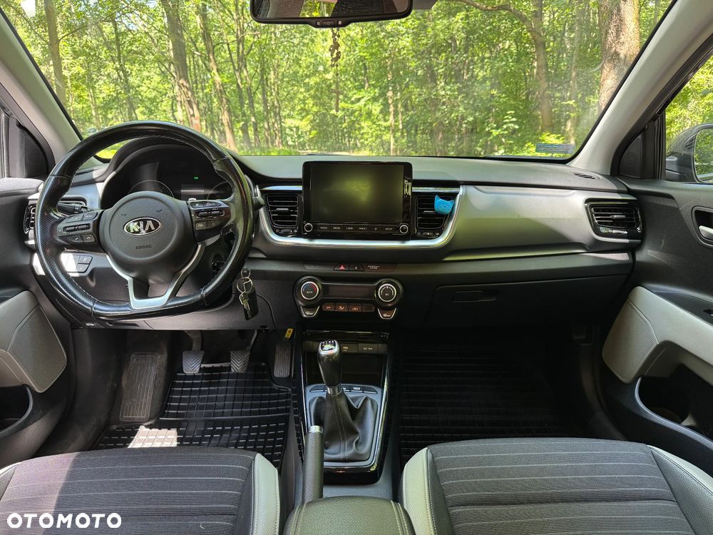Kia Stonic 1.0 T-GDI L - 12