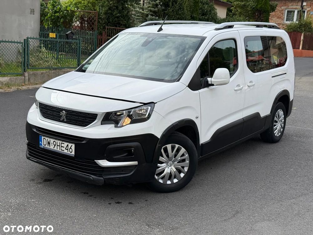 Peugeot Rifter Long 1.2 PureTech Allure S&S (7-os.) - 23
