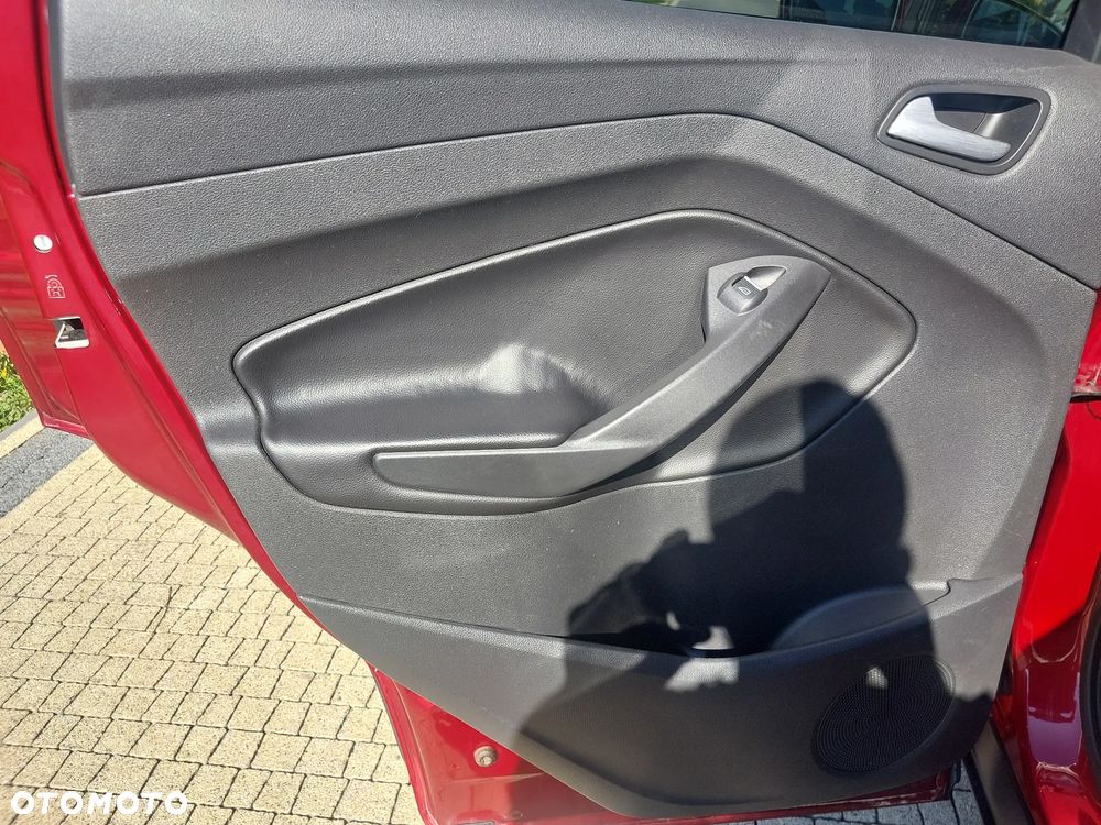 Ford Kuga - 19