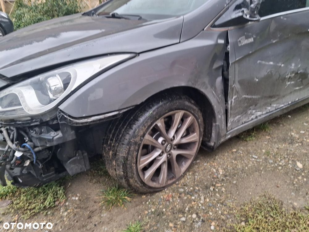 Hyundai i40 i40cw 1.7 CRDi Automatik Premium - 14