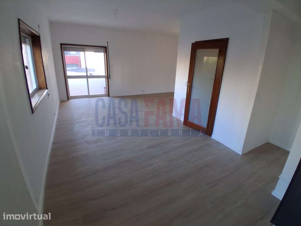 Apartamento T2 remodelado - Gondomar - Grande imagem: 4/23