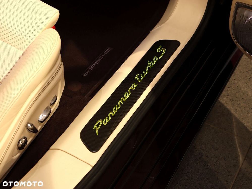 Porsche Panamera Turbo S E-Hybrid GPF - 29