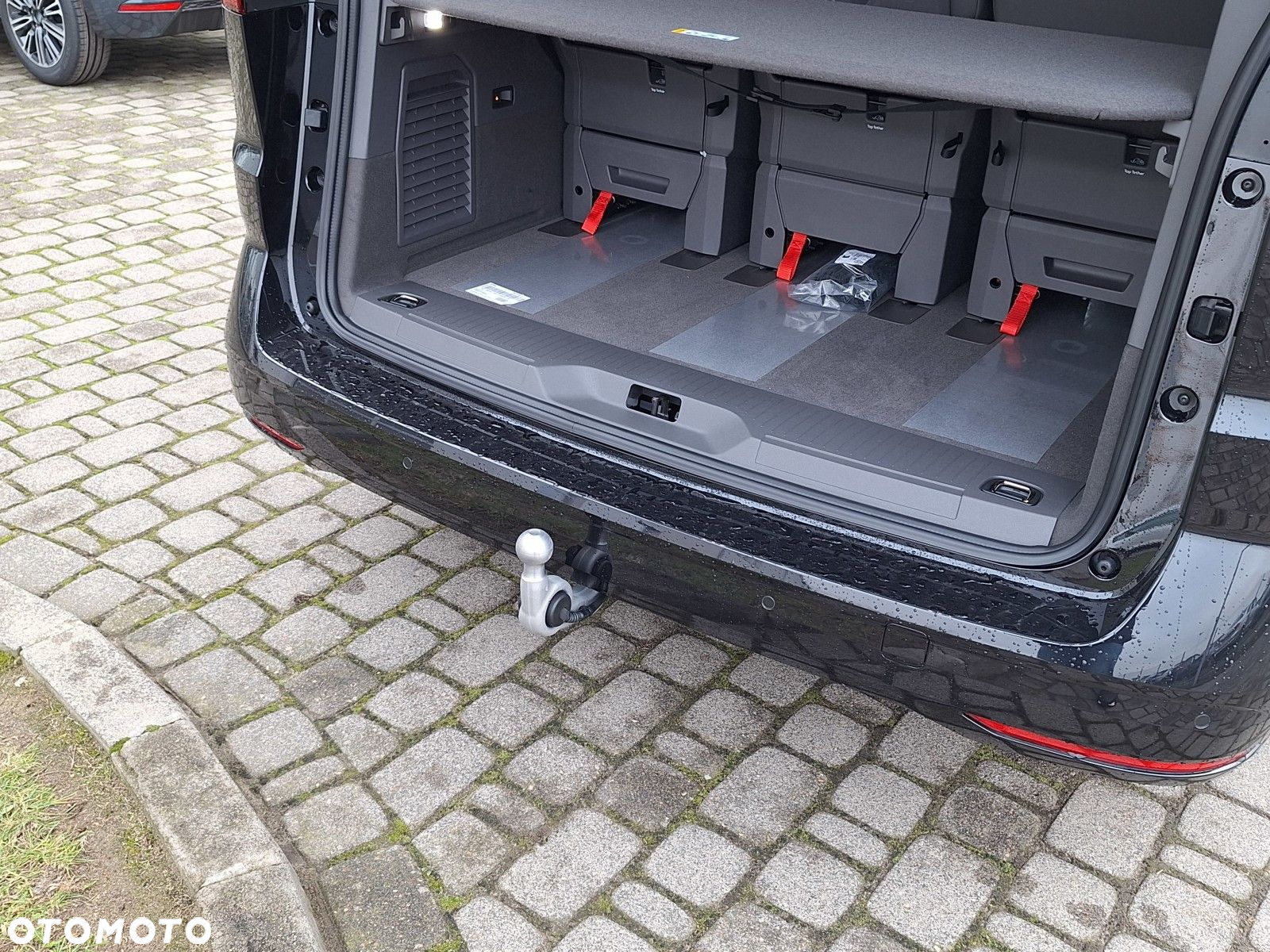 Volkswagen Multivan - 14