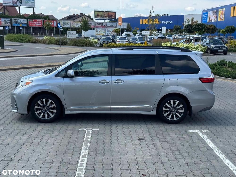 Toyota Sienna 3.5 V6 XLE AWD - 24